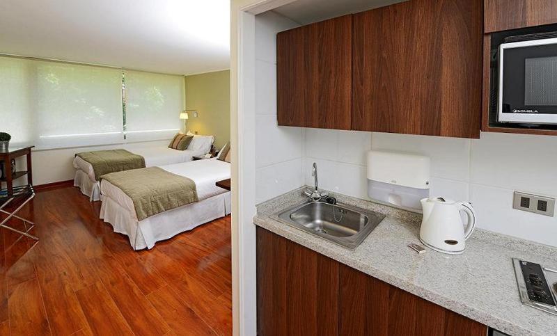 Suite Comfort Apartments By Time Hotel & Apartments Santiago Room photo